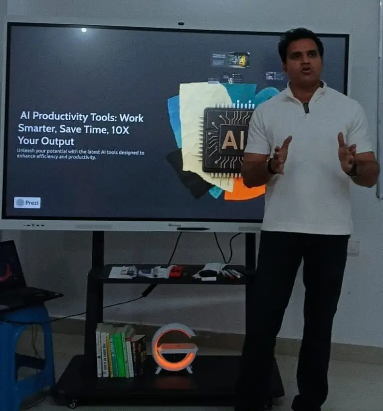 Amit yadav Founder of Setupbig gave presentation on AI TOOLS